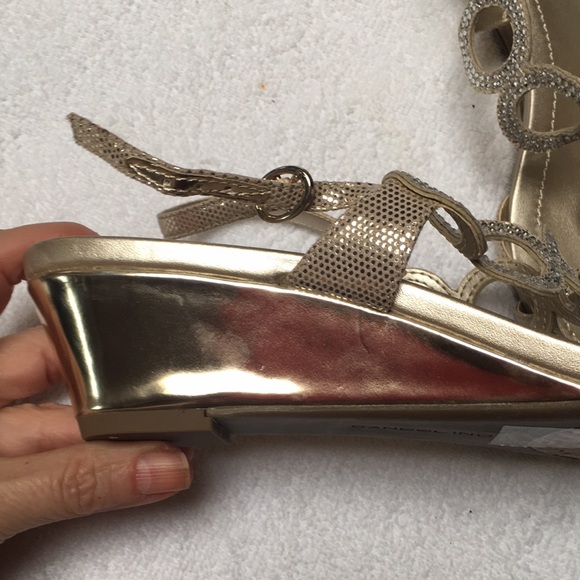 NEW Bandolino sandals - Picture 3 of 6